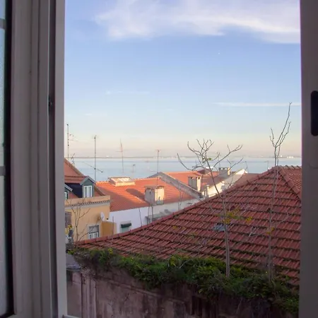 Alfama 3b - Balby's Bed&breakfast